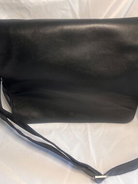 Ck Calvin Klein Leather Messenger/Laptop Bag